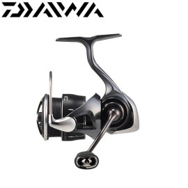 Катушка с передним фрикционом Daiwa 24 Luvias ST LT